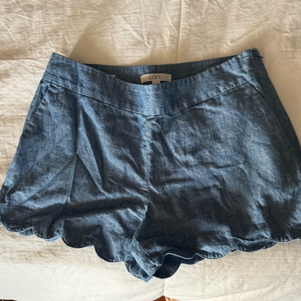 LOFT Chambray Scallop-Hem Jean Shorts in Blue